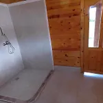 Luxe tent Lakeview Glamping