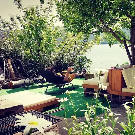 Lakeview Glamping