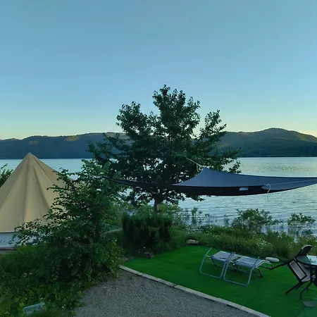 Lakeview Glamping