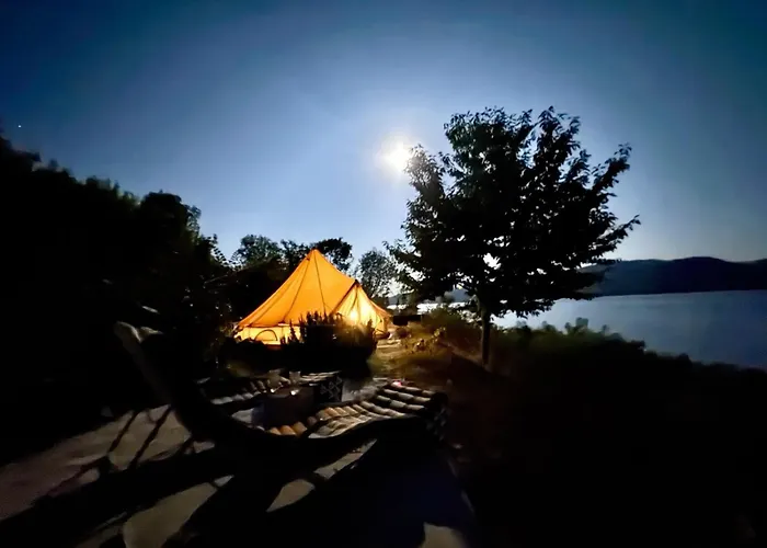 Campismo de Luxo Lakeview Glamping